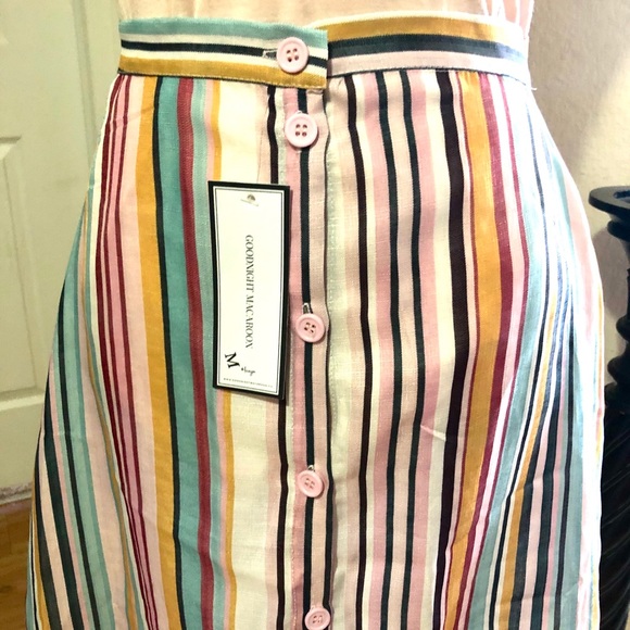 Goodnight Macaroon Button Down Skirt! - Picture 4 of 7